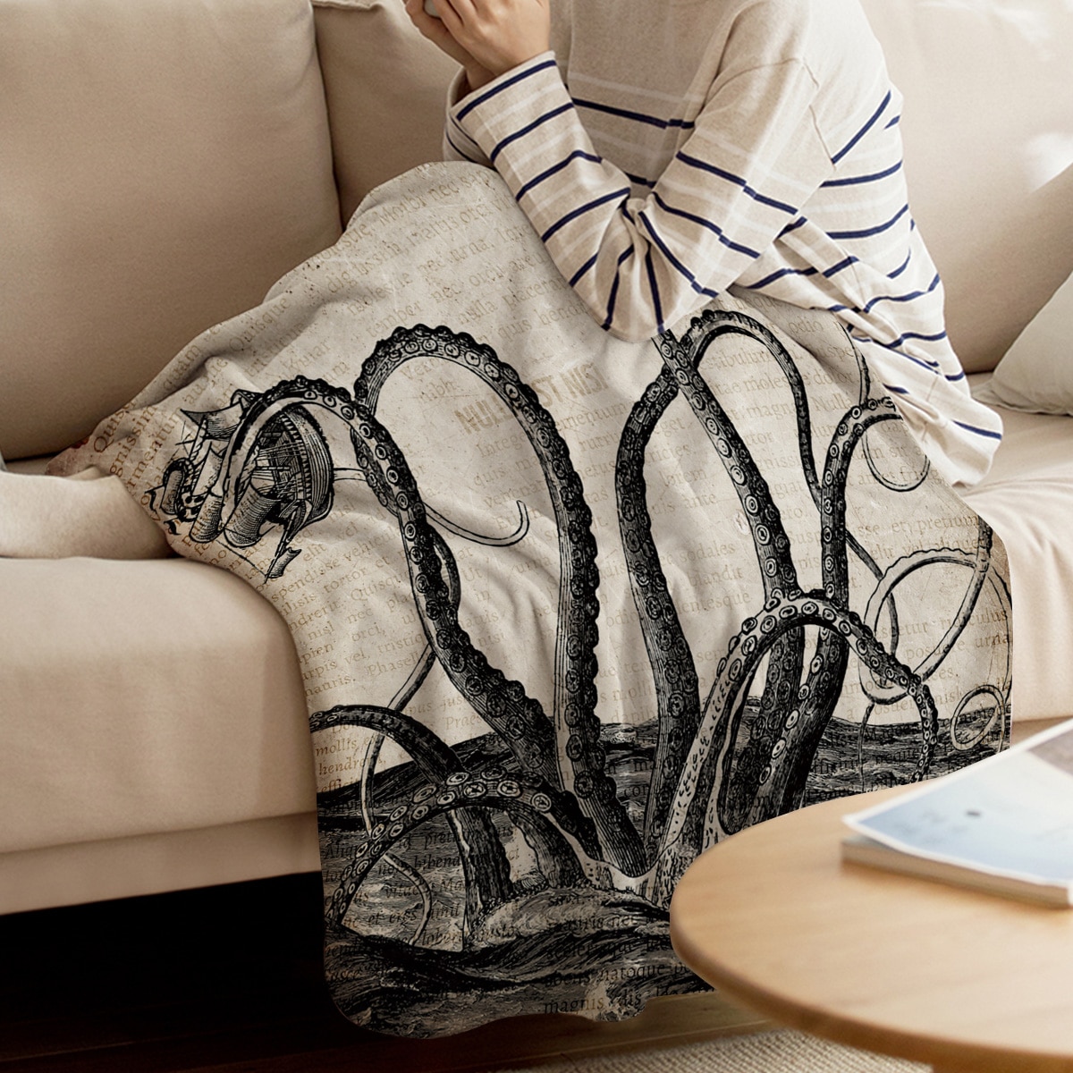 Cthulhu Octopus Old Newspaper Flannel Blanket for Bed Sofa Portable Soft Fleece Throw Funny Plush Bedspreads 2
